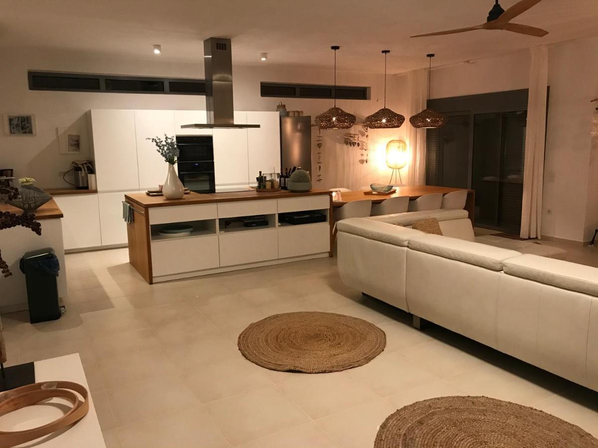 Villa Estee, Luxury Villa With Private Infinity Pool And Jacuzzi Elounda  Exterior photo